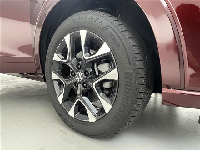 ZR-V e:HEV Z 禁煙車/純正9型ナビ/BOSEサウンド/レザーシート/全方位カメラ/追従クルーズコントロール/クリアランスソナー/パワーシート/シートヒーター/ブラインドスポットインフォメーション/LED/ETC(28枚目)