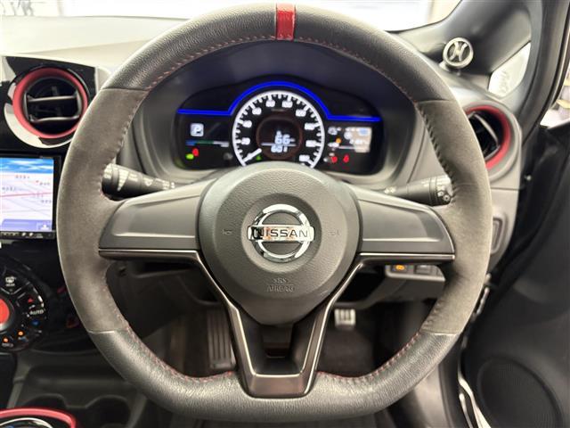 ノート ｅ－パワー　ニスモ　禁煙車／社外ナビ／ＬＥＤヘッドライト／コーナーセンサー／レーンキープアシスト／ドライブレコーダー／ＣＤ／ＤＶＤ／フルセグ／Ｂｌｕｅｔｏｏｔｈ／盗難防止／スマートキー／ＥＴＣ（4枚目）