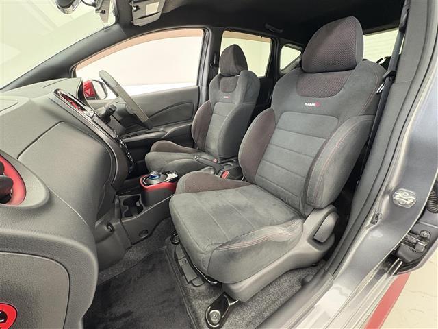 ノート ｅ－パワー　ニスモ　禁煙車／社外ナビ／ＬＥＤヘッドライト／コーナーセンサー／レーンキープアシスト／ドライブレコーダー／ＣＤ／ＤＶＤ／フルセグ／Ｂｌｕｅｔｏｏｔｈ／盗難防止／スマートキー／ＥＴＣ（14枚目）