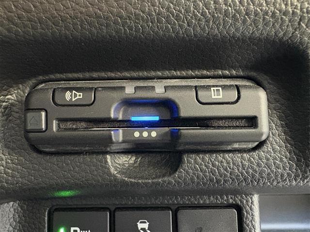 N-BOXカスタム Lターボ 禁煙車/純正8インチナビ/Bluetooth/DVD/フルセグ/AppleCarPLay/Andoroid/側電動スライド/ハーフレザー/バックカメラ/リアソナー/フル追従クルーズコントロール(8枚目)