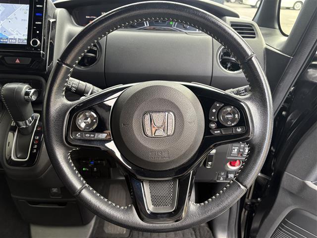 N-BOXカスタム Lターボ 禁煙車/純正8インチナビ/Bluetooth/DVD/フルセグ/AppleCarPLay/Andoroid/側電動スライド/ハーフレザー/バックカメラ/リアソナー/フル追従クルーズコントロール(10枚目)