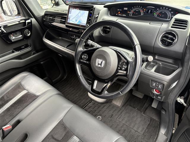N-BOXカスタム Lターボ 禁煙車/純正8インチナビ/Bluetooth/DVD/フルセグ/AppleCarPLay/Andoroid/側電動スライド/ハーフレザー/バックカメラ/リアソナー/フル追従クルーズコントロール(19枚目)