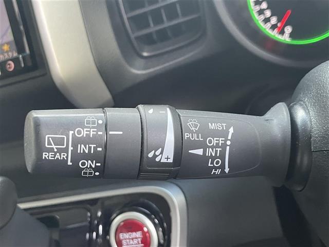 Ｎ－ＢＯＸ Ｇ・Ｌパッケージ　禁煙車／純正８型ナビ／バックカメラ／片側パワースライドドア／ＨＩＤヘッドライト／オートライト／プッシュスタート／スマートキー（11枚目）