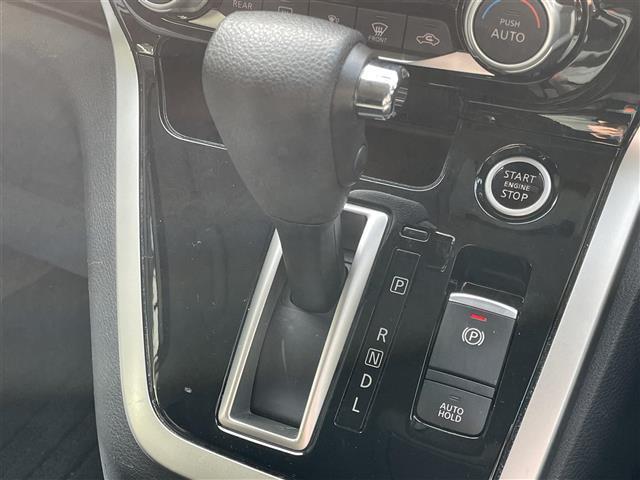 セレナ ハイウェイスター プロパイロットエディション 純正9インチナビ/Bluetooth/CD/DVD/USB/HDMI/フルセグ/前後ドラレコ/衝突軽減ブレーキ/バックカメラ/プロパイロット/電子パーキング/オートライト/両側電動スライドドア(16枚目)