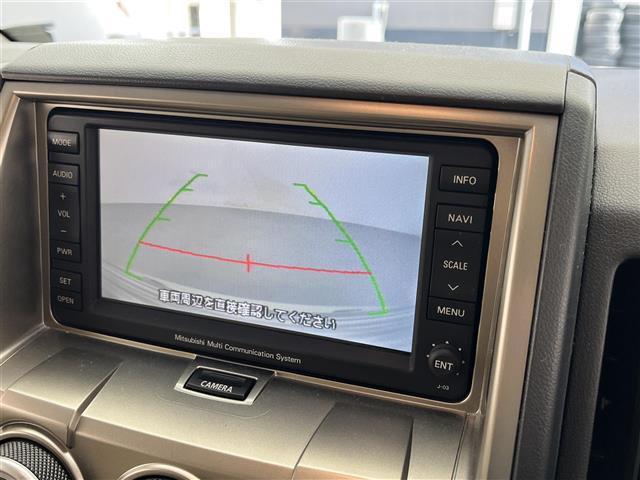 デリカD:5 シャモニー 禁煙車/純正ナビ/フルセグTV/バックカメラ/サイドカメラ/ETC/両側パワースライドドア/シートヒーター/パワーシート/クルーズコントロール/HIDヘッドライト/オートライト/パドルシフト(6枚目)