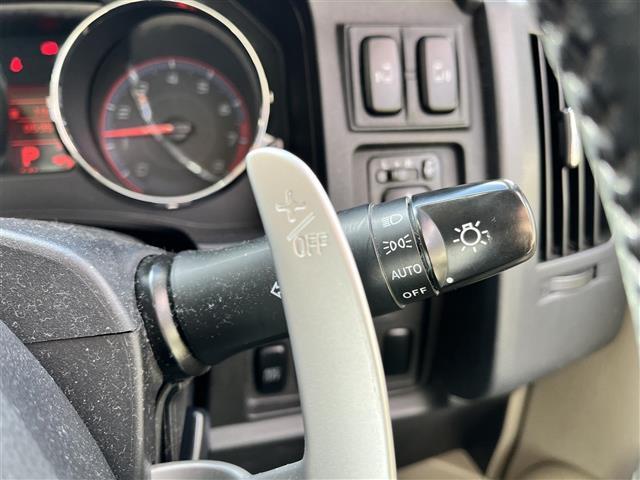 デリカD:5 シャモニー 禁煙車/純正ナビ/フルセグTV/バックカメラ/サイドカメラ/ETC/両側パワースライドドア/シートヒーター/パワーシート/クルーズコントロール/HIDヘッドライト/オートライト/パドルシフト(14枚目)