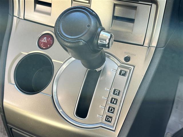 デリカD:5 シャモニー 禁煙車/純正ナビ/フルセグTV/バックカメラ/サイドカメラ/ETC/両側パワースライドドア/シートヒーター/パワーシート/クルーズコントロール/HIDヘッドライト/オートライト/パドルシフト(17枚目)