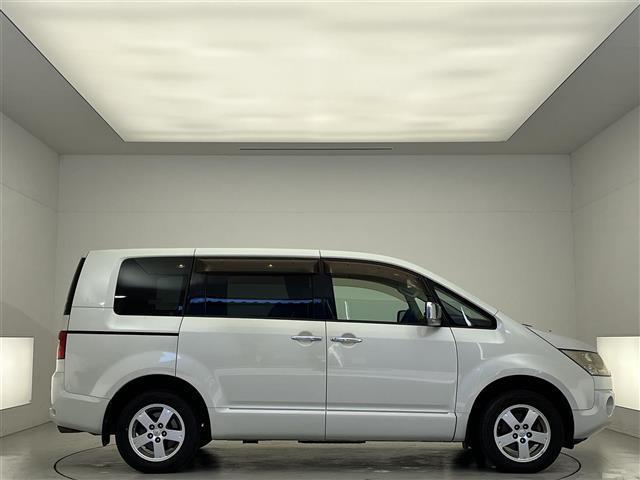 デリカD:5 シャモニー 禁煙車/純正ナビ/フルセグTV/バックカメラ/サイドカメラ/ETC/両側パワースライドドア/シートヒーター/パワーシート/クルーズコントロール/HIDヘッドライト/オートライト/パドルシフト(34枚目)