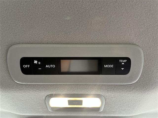 セレナ e-パワー ハイウェイスターV 禁煙車/純正12.3インチナビ/全方位カメラ/デジタルインナーミラー/フリップダウンモニター/両側パワースライドドア/ハーフレザーシート/前後ドラレコ/前後コーナーセンサー/追従クルーズコントロール(10枚目)