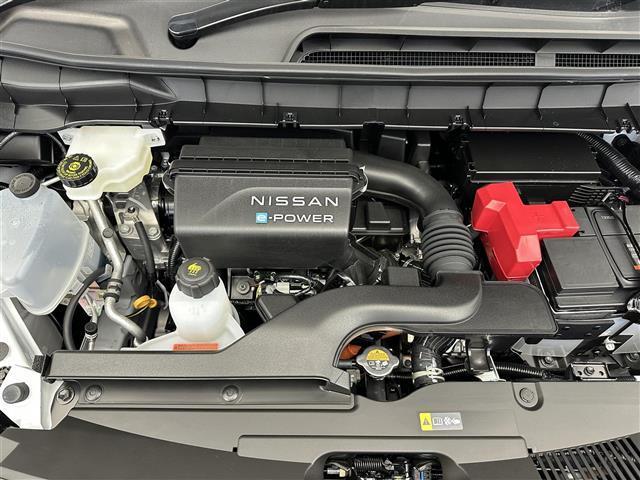 セレナ e-パワー ハイウェイスターV 禁煙車/純正12.3インチナビ/全方位カメラ/デジタルインナーミラー/フリップダウンモニター/両側パワースライドドア/ハーフレザーシート/前後ドラレコ/前後コーナーセンサー/追従クルーズコントロール(38枚目)