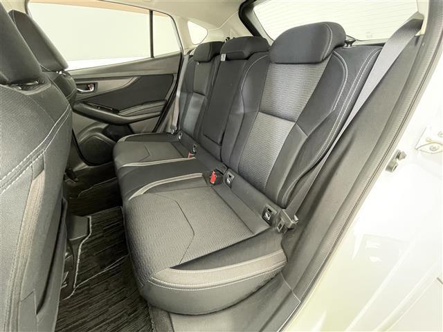 インプレッサスポーツ ２．０ｉ－Ｌアイサイト　禁煙車／純正８インチナビ／バックカメラ／衝突軽減ブレーキ／ＥＴＣ２．０／ＬＥＤヘッドライト／オートライト／追従クルーズコントロール／純正アルミホイール／レーンキープアシスト／電子パーキング（24枚目）