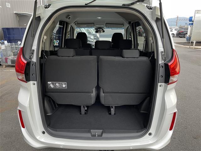 フリード Gブラックスタイル 禁煙車/純正9インチナビ/バックカメラ/ETC/前後ドラレコ/両側パワースライドドア/シートヒーター/LEDヘッドライト/ステアリングスイッチ/追従クルーズコントロール/レーンキープアシスト(25枚目)