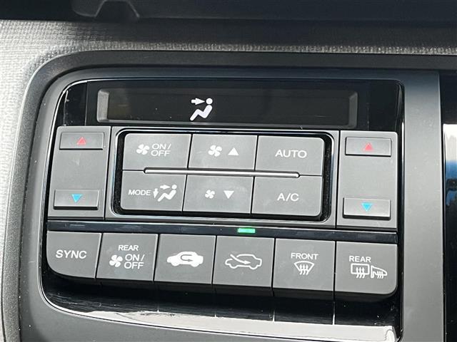 ステップワゴンスパーダ スパーダ ホンダセンシング 禁煙車/純正9インチナビ/両側電動スライド/フリップダウンモニター/前後ドラレコ/ホンダセンシング/追従クルーズコントロール/MTモード付AT/オートライト/LEDヘッドライト/バックカメラ(18枚目)