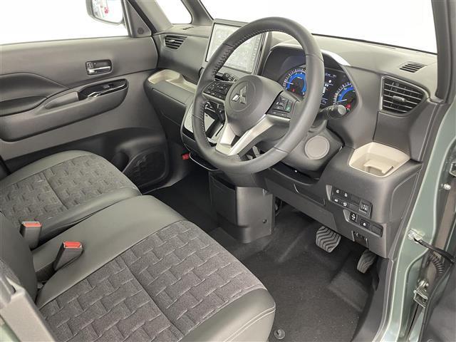 デリカミニ T プレミアム 禁煙車/未使用車/純正9インチディスプレイオーディオ/全方位カメラ/両側電動スライド/ハーフレザー/クリアランスソナー/LEDヘッドライト/オートライト/オートハイビーム/レーンキープ/シートヒーター(18枚目)