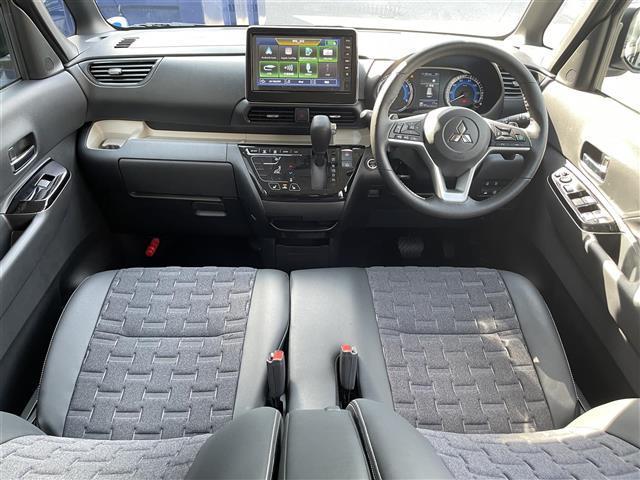 デリカミニ T プレミアム 禁煙車/未使用車/純正9型ディスプレイオーディオ/全方位カメラ/両側電動スライド/ハーフレザー/クリアランスソナー/LEDヘッドライト/オートライト/オートハイビーム/シートヒーター/衝突軽減(4枚目)