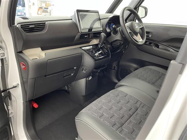 デリカミニ Ｔ　プレミアム　禁煙車／未使用車／純正９インチディスプレイオーディオ／全方位カメラ／両側電動スライド／ハーフレザー／４ＷＤ／クリアランスソナー／ＬＥＤヘッドライト／オートライト／オートハイビーム／レーンキープ（20枚目）