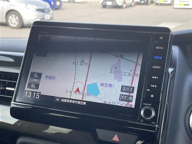 N-BOXカスタム G・Lホンダセンシング 禁煙車/純正9インチナビ/バックカメラ/片側電動スライド/LEDヘッドライト/リアソナー/ビルトインETC/純正マット/ドアバイザー/リアサンシェード/プッシュスタート/スマートキー(5枚目)