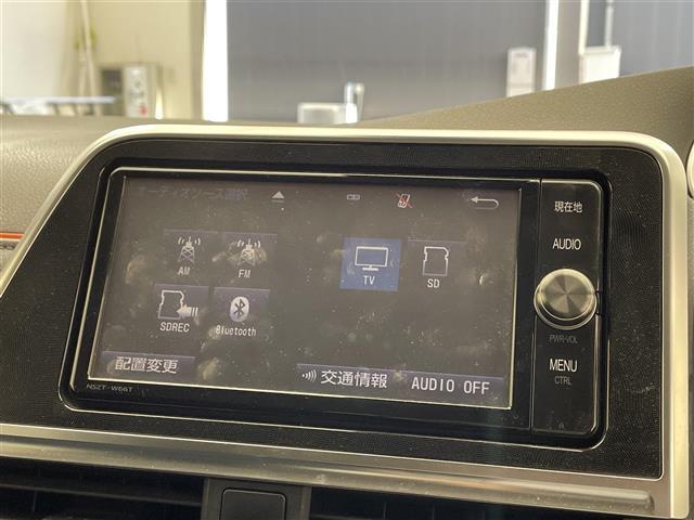 シエンタ ハイブリッドＧ　禁煙車／純正７インチナビ／両側電動スライドドア／バックカメラ／ＬＥＤヘッドライト／オートライト／オートハイビーム／衝突軽減／レーンキープ／シートヒーター／３６０°ドラレコ／ビルトインＥＴＣ（6枚目）