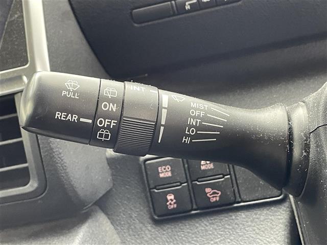 シエンタ ハイブリッドＧ　禁煙車／純正７インチナビ／両側電動スライドドア／バックカメラ／ＬＥＤヘッドライト／オートライト／オートハイビーム／衝突軽減／レーンキープ／シートヒーター／３６０°ドラレコ／ビルトインＥＴＣ（14枚目）