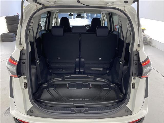 シエンタ ハイブリッドＧ　禁煙車／純正７インチナビ／両側電動スライドドア／バックカメラ／ＬＥＤヘッドライト／オートライト／オートハイビーム／衝突軽減／レーンキープ／シートヒーター／３６０°ドラレコ／ビルトインＥＴＣ（27枚目）