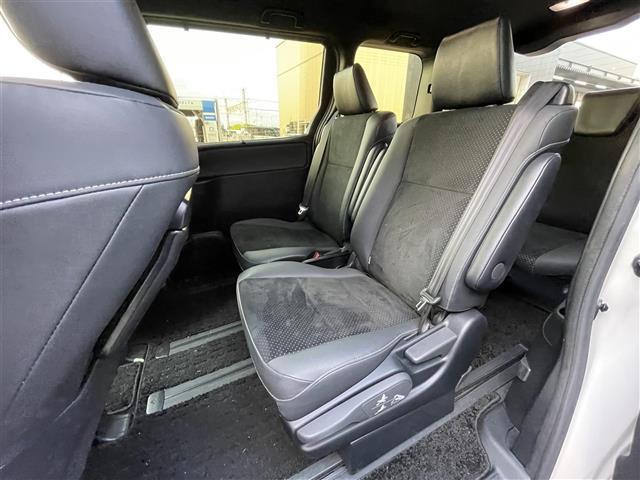 ヴォクシー ＺＳ　煌ＩＩＩ　禁煙車／純正９型ナビ／バックカメラ／両側パワースライドドア／ハーフレザーシート／クルーズコントロール／ＬＥＤヘッドライト／オートマチックハイビーム／クリアランスソナー／ビルトインＥＴＣ２．０（21枚目）