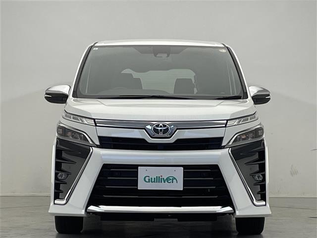 ヴォクシー ＺＳ　煌ＩＩＩ　禁煙車／純正９型ナビ／バックカメラ／両側パワースライドドア／ハーフレザーシート／クルーズコントロール／ＬＥＤヘッドライト／オートマチックハイビーム／クリアランスソナー／ビルトインＥＴＣ２．０（28枚目）