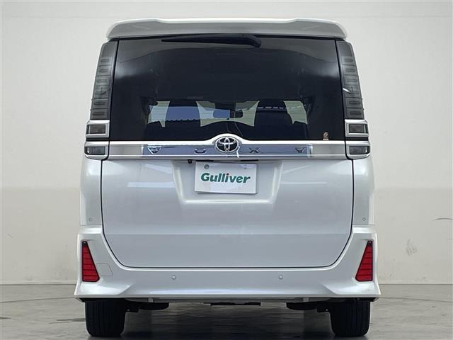ヴォクシー ＺＳ　煌ＩＩＩ　禁煙車／純正９型ナビ／バックカメラ／両側パワースライドドア／ハーフレザーシート／クルーズコントロール／ＬＥＤヘッドライト／オートマチックハイビーム／クリアランスソナー／ビルトインＥＴＣ２．０（29枚目）