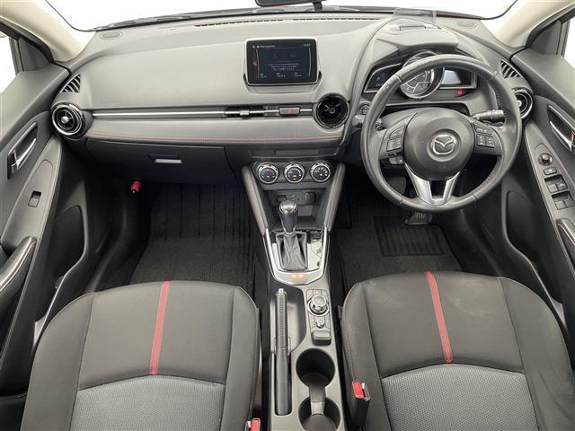 デミオ XDツーリング 禁煙車/純正ナビ/クルーズコントロール/LEDヘッドライト/オートライト/ETC/パドルシフト/ヘッドアップディスプレイ/純正マット/ドアバイザー/プッシュスタート/スマートキー/ステアリングスイッチ(4枚目)