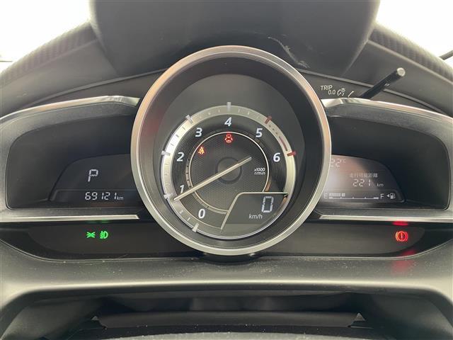 デミオ XDツーリング 禁煙車/純正ナビ/クルーズコントロール/LEDヘッドライト/オートライト/ETC/パドルシフト/ヘッドアップディスプレイ/純正マット/ドアバイザー/プッシュスタート/スマートキー/ステアリングスイッチ(11枚目)