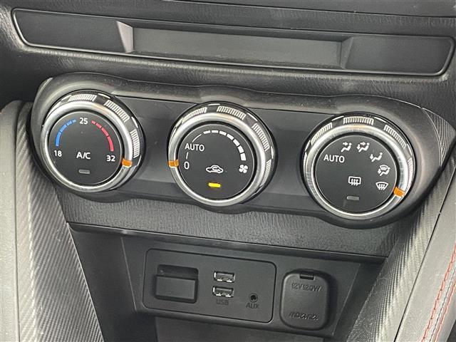 デミオ XDツーリング 禁煙車/純正ナビ/クルーズコントロール/LEDヘッドライト/オートライト/ETC/パドルシフト/ヘッドアップディスプレイ/純正マット/ドアバイザー/プッシュスタート/スマートキー/ステアリングスイッチ(16枚目)