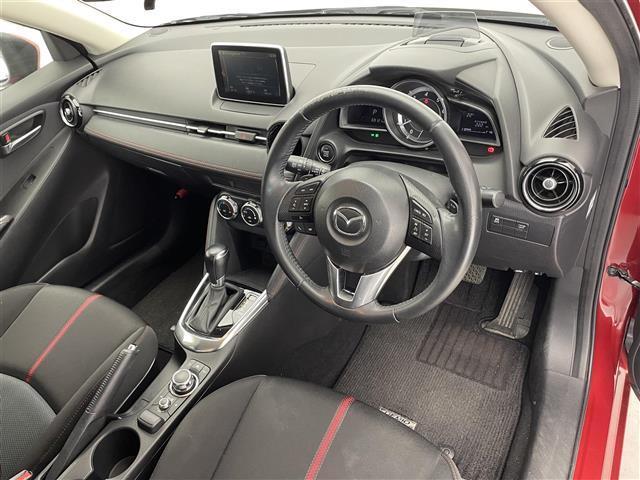 デミオ XDツーリング 禁煙車/純正ナビ/クルーズコントロール/LEDヘッドライト/オートライト/ETC/パドルシフト/ヘッドアップディスプレイ/純正マット/ドアバイザー/プッシュスタート/スマートキー/ステアリングスイッチ(18枚目)