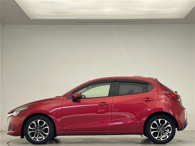 デミオ XDツーリング 禁煙車/純正ナビ/クルーズコントロール/LEDヘッドライト/オートライト/ETC/パドルシフト/ヘッドアップディスプレイ/純正マット/ドアバイザー/プッシュスタート/スマートキー/ステアリングスイッチ(31枚目)