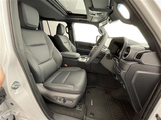 ランドクルーザー250 VX 純正12.3インチナビ/パノラミックビューモニター/サンルーフ/デジタルインナーミラー/純正トレーラーヒッチ/前後ドライブレコーダー/パワーバックドア/レーダークルーズコントロール/純正アルミホイール(22枚目)