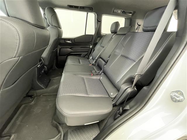 ランドクルーザー250 VX 純正12.3インチナビ/パノラミックビューモニター/サンルーフ/デジタルインナーミラー/純正トレーラーヒッチ/前後ドライブレコーダー/パワーバックドア/レーダークルーズコントロール/純正アルミホイール(25枚目)