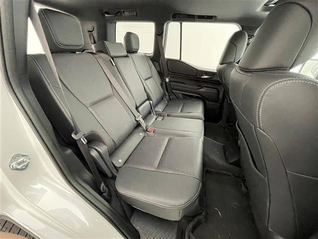 ランドクルーザー250 VX 純正12.3インチナビ/パノラミックビューモニター/サンルーフ/デジタルインナーミラー/純正トレーラーヒッチ/前後ドライブレコーダー/パワーバックドア/レーダークルーズコントロール/純正アルミホイール(26枚目)