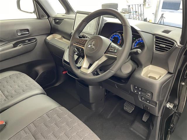 デリカミニ Ｔ　プレミアム　届出済未使用車／純正９型ディスプレイオーディオ／両側パワースライドドア／ハーフレザーシート／全方位カメラ／ＭＩ－ＰＩＬＯＴ／クリアランスソナー／レーンキープアシスト／ＬＥＤ／オートハイビーム（17枚目）