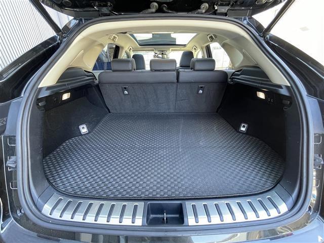 NX NX300h バージョンL 禁煙車/純正10.3インチナビ/全方位カメラ/レザーシート/ガラスルーフ/ブラインドスポットモニター/クルーズコントロール/前後ドラレコ/前後コーナーセンサー/ステアリングヒーター/パワーシート(30枚目)