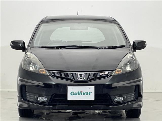 フィット RS ビルトインETC/本革巻きステアリング/パドルシフト/ステアリングスイッチ/ドライブレコーダー/電動格納ミラー/ドアバイザー/リアワイパー/純正フロアマット/純正16インチアルミホイール(23枚目)