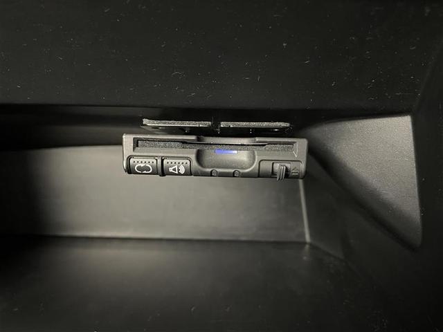 N-BOXカスタム G 純正ナビ/バックカメラ/両側パワースライドドア/HIDヘッドライト/オートライト/ETC/純正フロアマット/プッシュスタート/スマートキー(6枚目)