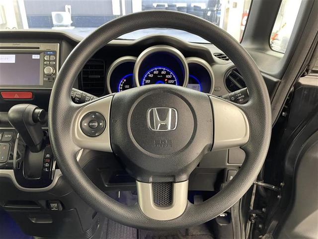 N-BOXカスタム G 純正ナビ/バックカメラ/両側パワースライドドア/HIDヘッドライト/オートライト/ETC/純正フロアマット/プッシュスタート/スマートキー(7枚目)