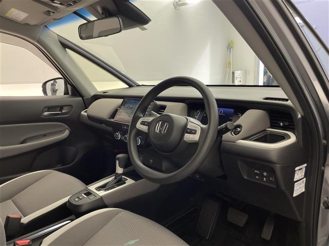 フィット e:HEVクロスター 純正9型ナビ/バックカメラ/前後ドライブレコーダー/クリアランスソナー/追従クルーズコントロール/前後ドライブレコーダー/クリアランスソナー/LEDヘッドライト/オートハイビーム/ETC(19枚目)