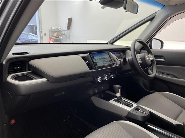 フィット e:HEVクロスター 純正9型ナビ/バックカメラ/前後ドライブレコーダー/クリアランスソナー/追従クルーズコントロール/前後ドライブレコーダー/クリアランスソナー/LEDヘッドライト/オートハイビーム/ETC(21枚目)