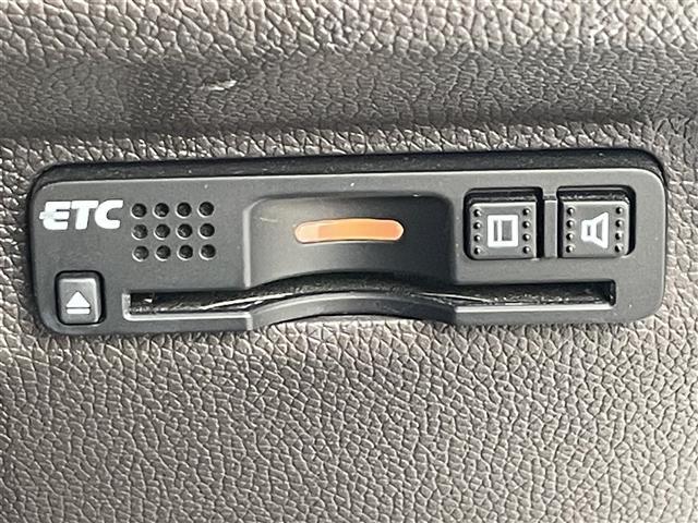フリードハイブリッド ハイブリッド・Gホンダセンシング 禁煙車/純正SDナビ/バックカメラ/両側パワースライドドア/追従クルーズコントロール/LEDヘッドライト/スマートキー/Bluetooth/CD/DVD/USB/フルセグ/ビルトインETC(6枚目)