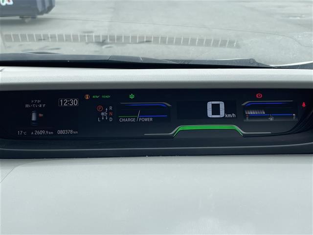 フリードハイブリッド ハイブリッド・Gホンダセンシング 禁煙車/純正SDナビ/バックカメラ/両側パワースライドドア/追従クルーズコントロール/LEDヘッドライト/スマートキー/Bluetooth/CD/DVD/USB/フルセグ/ビルトインETC(9枚目)