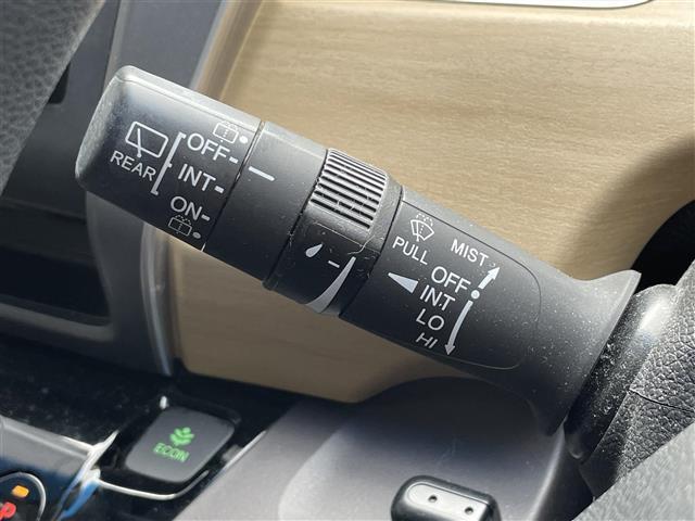 フリードハイブリッド ハイブリッド・Gホンダセンシング 禁煙車/純正SDナビ/バックカメラ/両側パワースライドドア/追従クルーズコントロール/LEDヘッドライト/スマートキー/Bluetooth/CD/DVD/USB/フルセグ/ビルトインETC(12枚目)