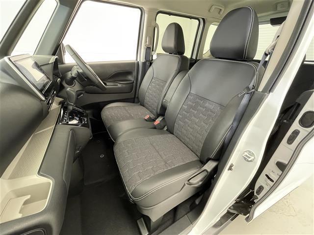 デリカミニ Ｔ　プレミアム　届出済み未使用車／純正９型ディスプレイオーディオ／両側パワースライドドア／全方位カメラ／ハーフレザー／ＭＩ－ＰＩＬＯＴ／クリアランスソナー／ＬＥＤ／オートハイビーム／シートヒーター／ルーフレール（21枚目）