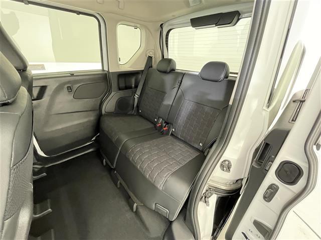 デリカミニ Ｔ　プレミアム　届出済み未使用車／純正９型ディスプレイオーディオ／両側パワースライドドア／全方位カメラ／ハーフレザー／ＭＩ－ＰＩＬＯＴ／クリアランスソナー／ＬＥＤ／オートハイビーム／シートヒーター／ルーフレール（23枚目）