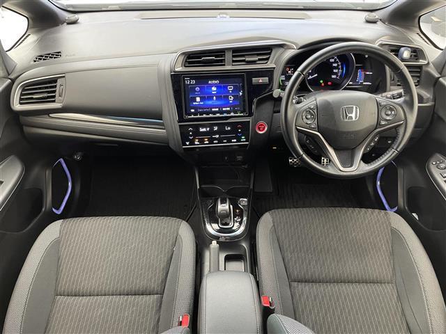 【自宅からお車のご相談】自宅に居ながらおクルマのご相談が可能！北海道、東北、関東、中部、関西、中国、四国、九州、沖縄、全国各地どこからでも対応可能です！ぜひ、ガリバーにお気軽にお問い合わせください！！