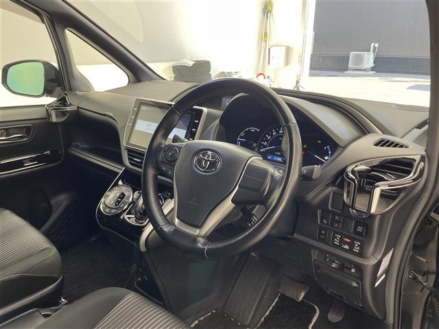 ヴォクシー ハイブリッドZS 煌II 禁煙車/純正10型ナビ/バックカメラ/両側パワースライドドア/クルーズコントロール/クリアランスソナー/レーンディパーチャーアラート/LED/オートマチックハイビーム/シートヒーター/ETC2.0(18枚目)