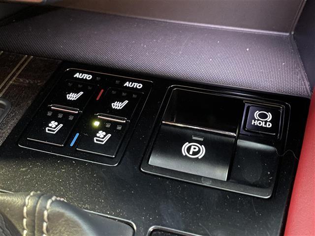 気になる車はすぐにお問い合わせください！画面右側の００６６から始まる無料ダイヤルからお問い合わせ下さい！専門スタッフがお車のご質問にお答えいたします！